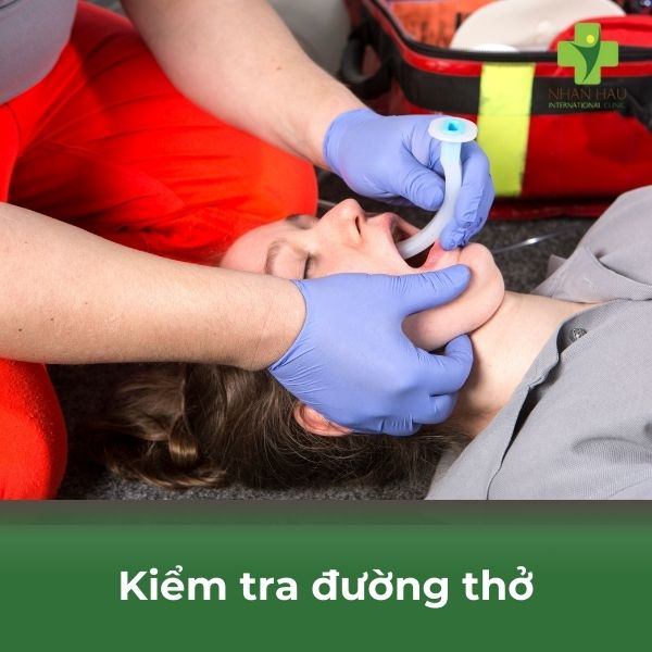 Phân biệt 2 thuật ngữ Tai Biến Và Đột Quỵ 4 kiểm tra đường thở